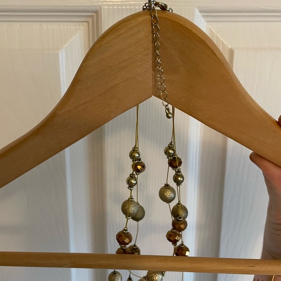 SOLD Bundle of assorted accent statement necklaces - Picture 16 of 16